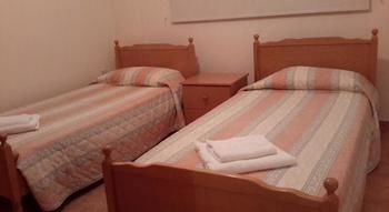 Georgias Apartments photo 4