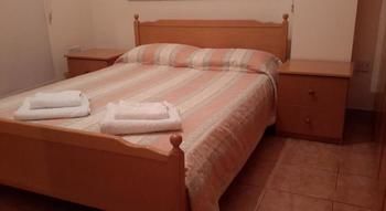 Georgias Apartments photo 5