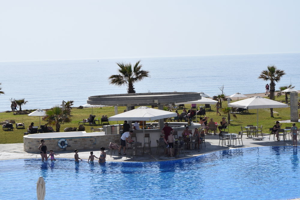 Amphora Hotel & Suites Paphos District Cyprus thumbnail
