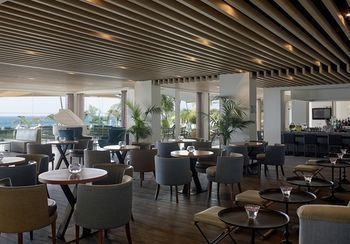 Hotel Lounge