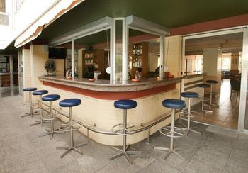 Hotel Bar