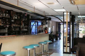 Hotel Bar