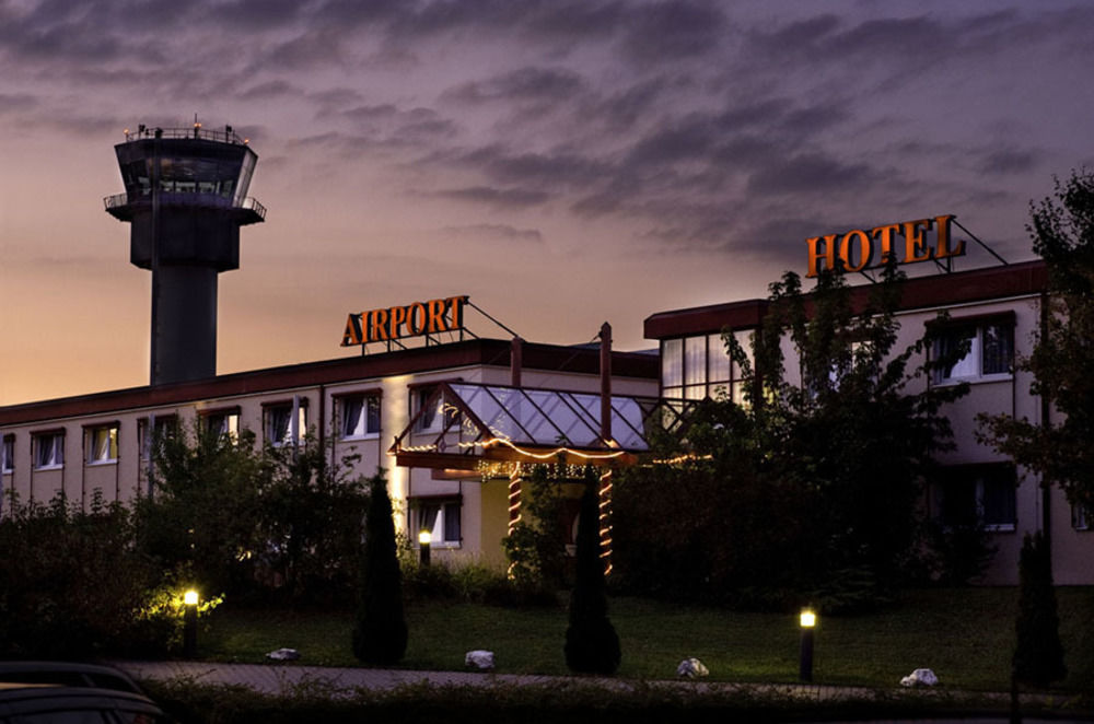 Airport Hotel Erfurt エアフルト・ワイマール空港 Germany thumbnail