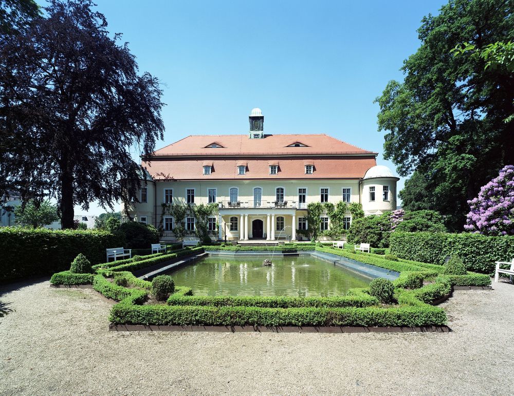 Hotel Schloss Schweinsburg image 1