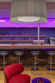 Hotel Lounge