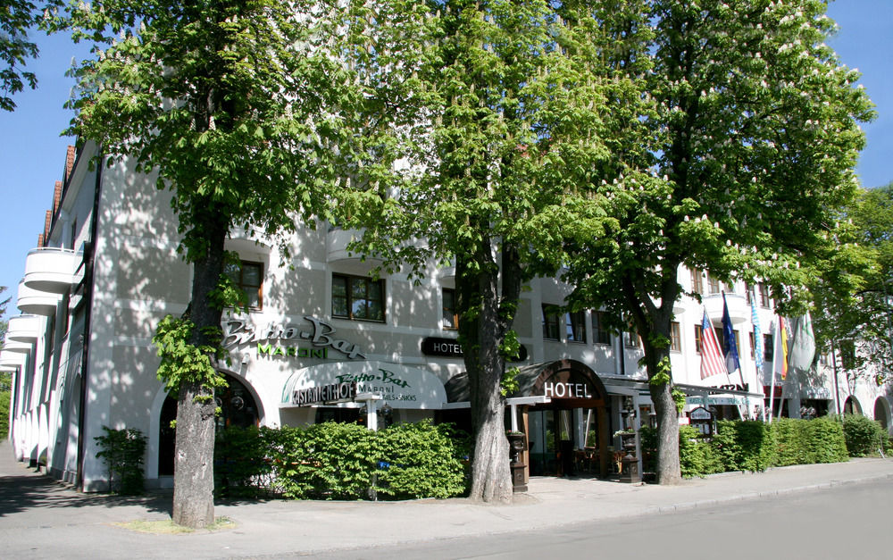 Hotel Kastanienhof Erding image 1