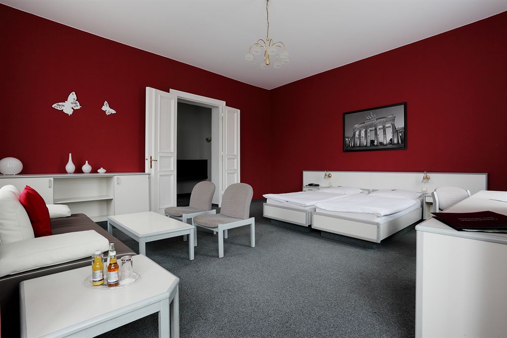 Hotel Nova Berlin image 1