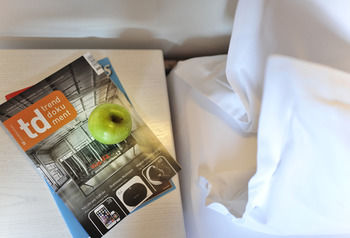 Airport by The New Yorker Hotel photo 5