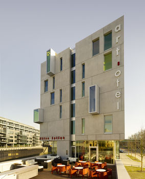 art'otel Cologne - Tap to explore photos
