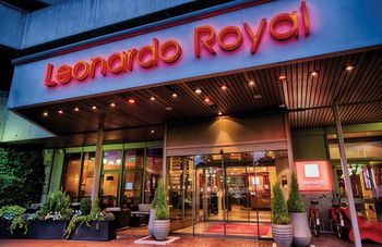 Leonardo Royal Hotel Frankfurt - Tap to explore photos