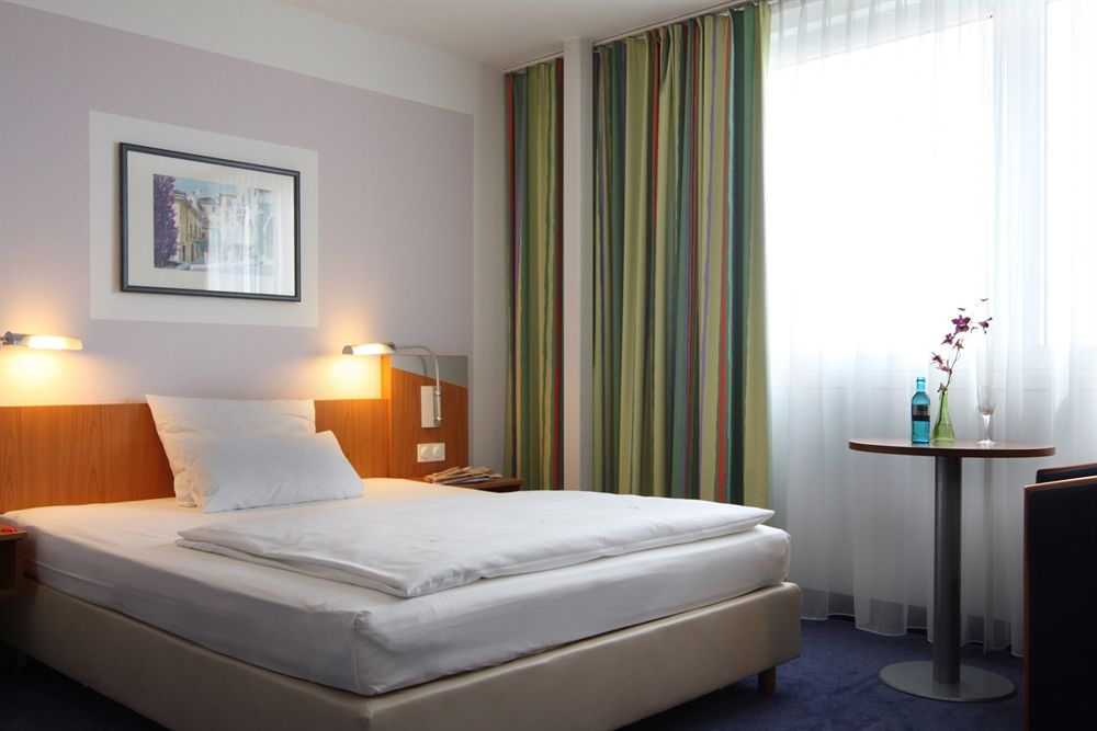 Ramada by Wyndham Hannover キルヒローデ Germany thumbnail