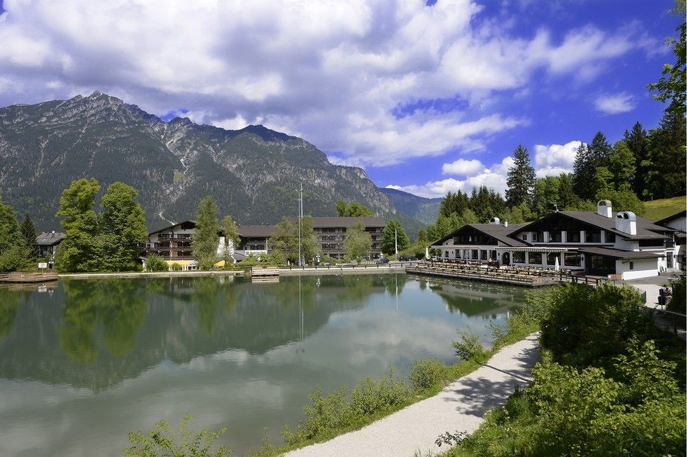 Riessersee Hotel Resort Garmisch Classic Germany thumbnail
