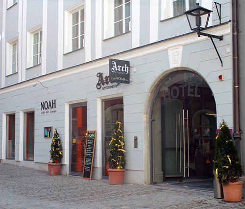 Altstadthotel Arch image 1