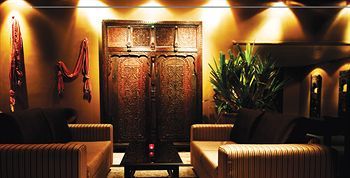 Hotel Lounge
