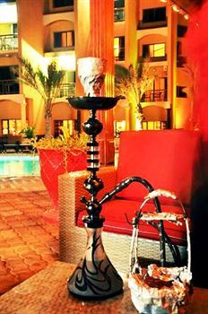 Poolside Bar