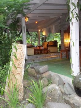 Hotel Lounge