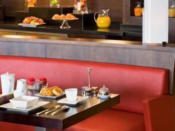 Hotel Bar