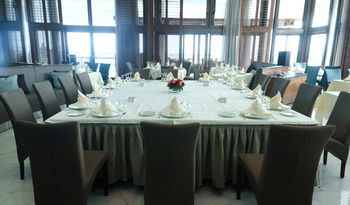 Family Dining