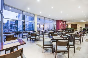 Food Court