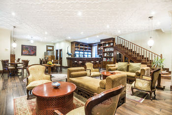 Hotel Bar