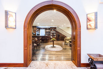 Hotel Bar