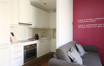 Bedroom 5, MH Apartments Suites, Barcelona
