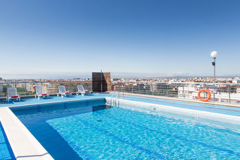 Novotel Valencia Lavant - Tap to explore photos
