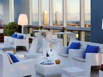 Hotel Bar