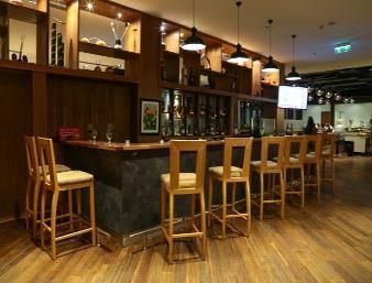 Hotel Bar