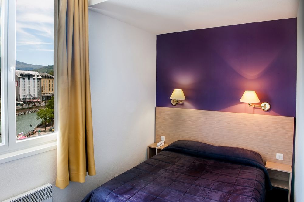Hotel Continental Lourdes Hautes-Pyrenees France thumbnail