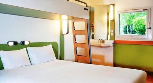 ibis budget Versailles - Trappes image 1