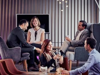 Hotel Bar