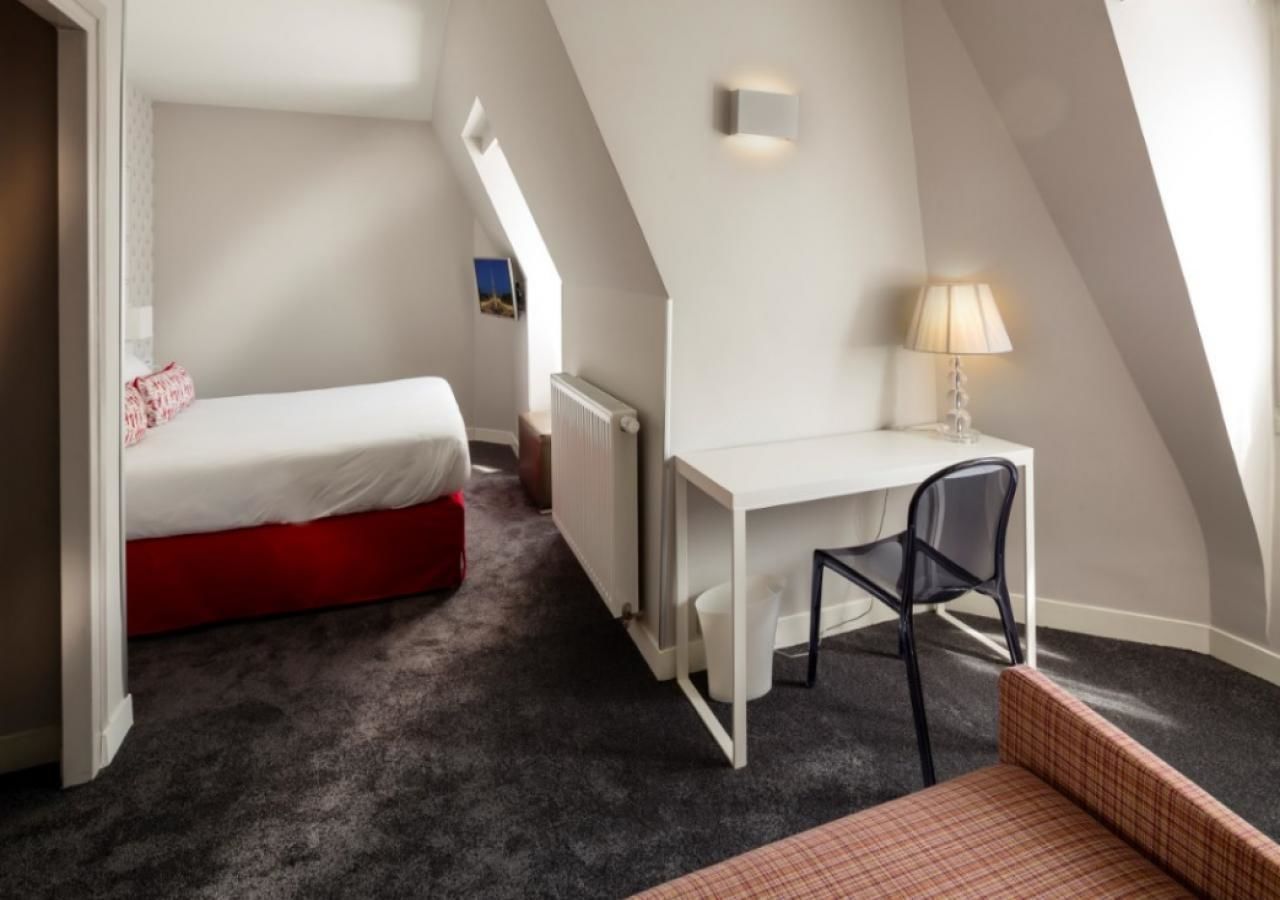 Hotel Paris Vaugirard 15th arrondissement - Porte de Versailles France thumbnail