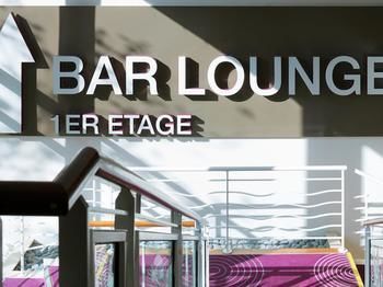 Hotel Bar