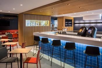 Snack Bar