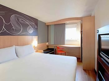 Guestroom 4, ibis Montluçon, Allier