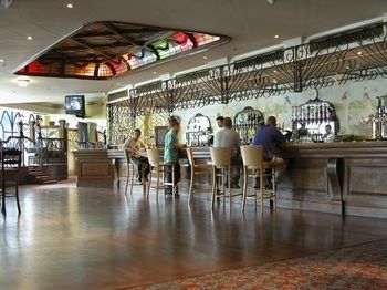 Hotel Bar