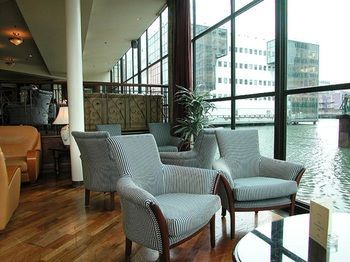 Hotel Lounge