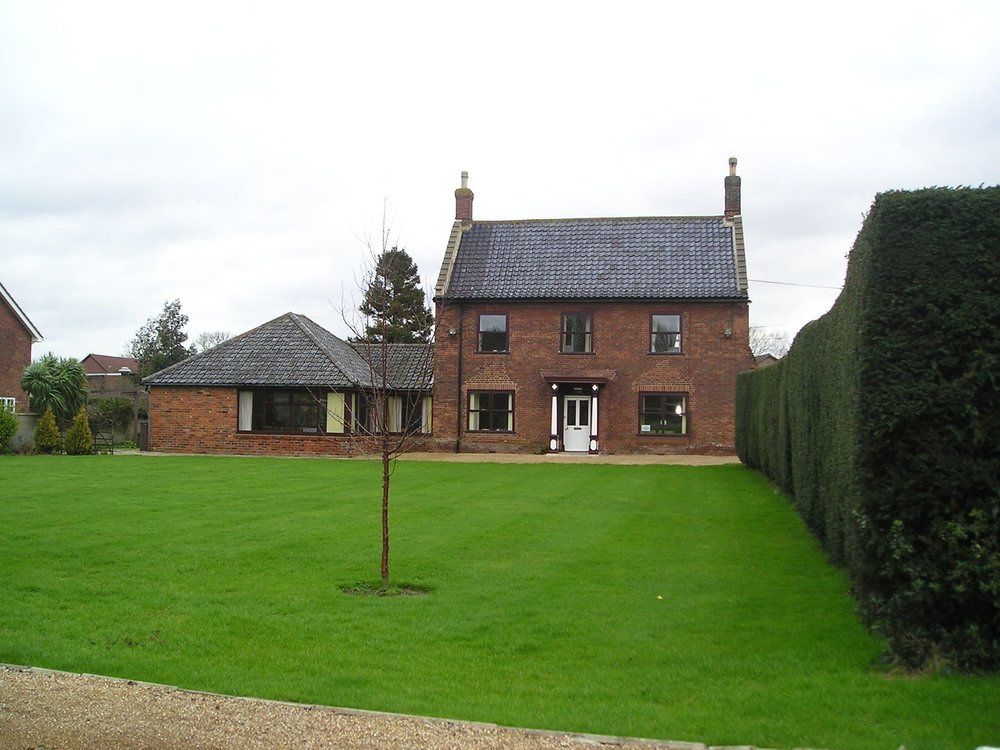 OYO Elm Farm Country House Norwich Airport image 1