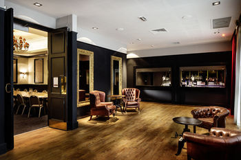 Hotel Lounge