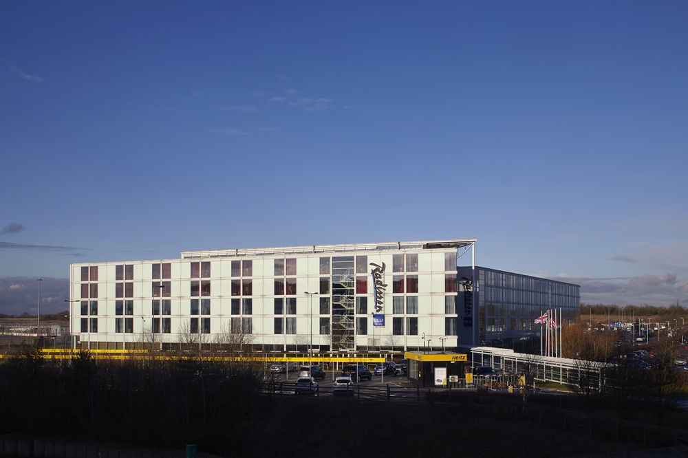 Radisson Blu Hotel London Stansted Airport image 1
