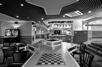 Hotel Bar