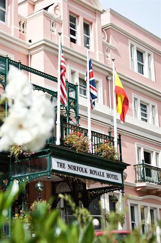 Norfolk Royale Hotel image 1