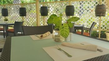 Poolside Bar
