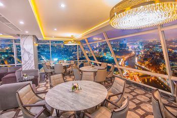 Hotel Lounge