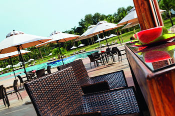 Poolside Bar