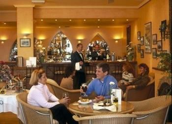 Hotel Bar