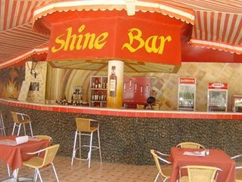 Hotel Bar