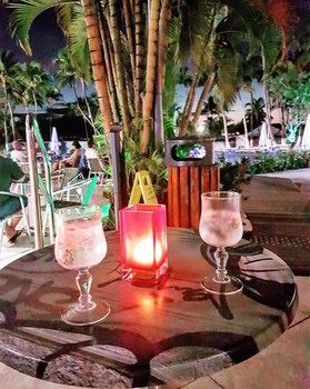 Poolside Bar