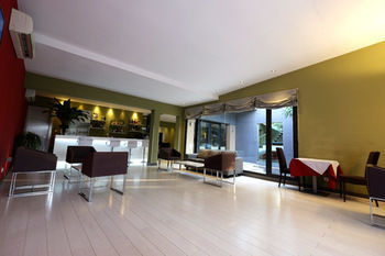 Hotel Bar